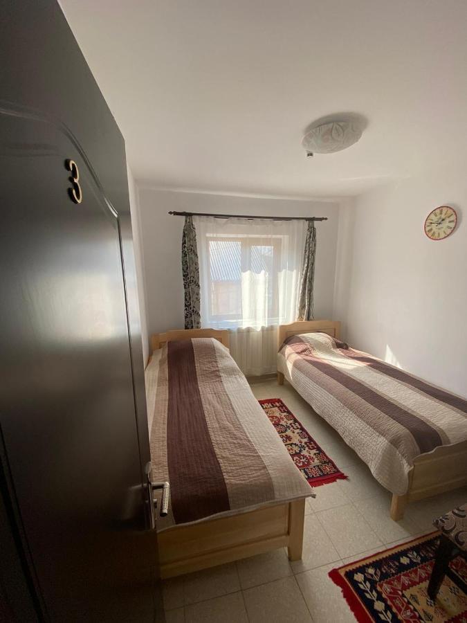 Casa Marguta Hotel Iasi Bagian luar foto