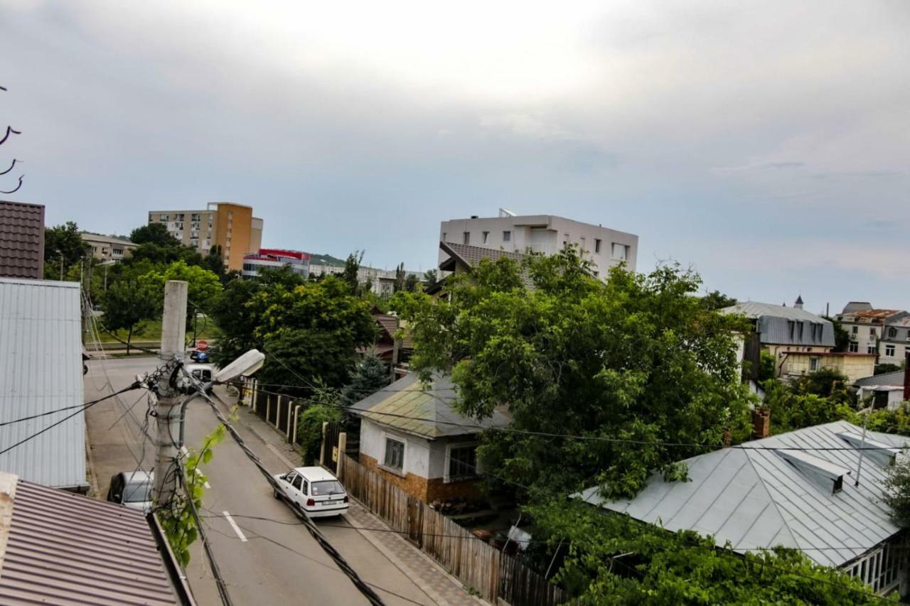 Casa Marguta Hotel Iasi Bagian luar foto